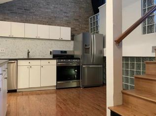 1033 N Orleans St #1, Chicago, IL 60610