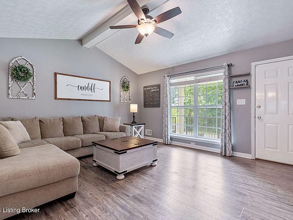 5th image of 10808 Charlene Dr