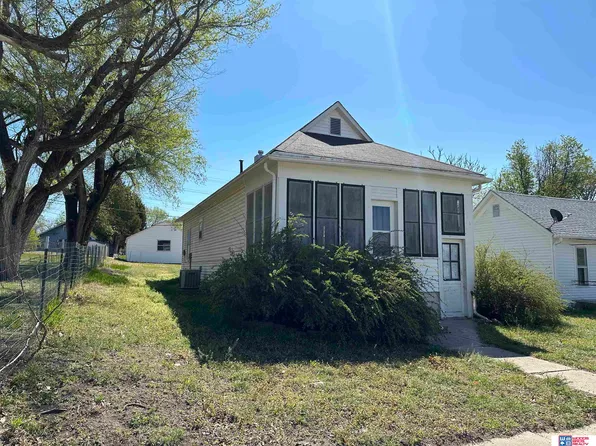 1116 A St, Fairbury, NE 68352