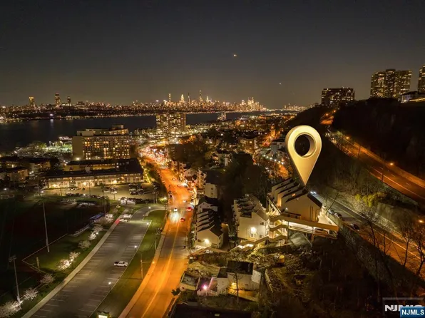 101 Route 5 APT 304, Edgewater, NJ 07020