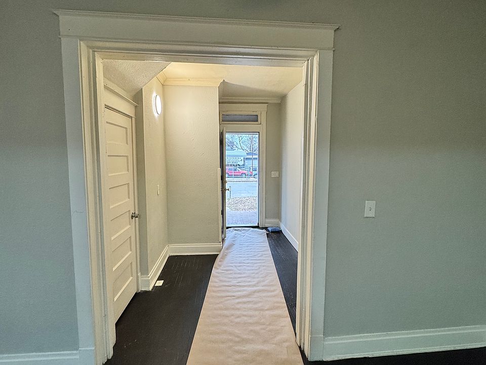 1st image of 4323 Saint John Ave #A
