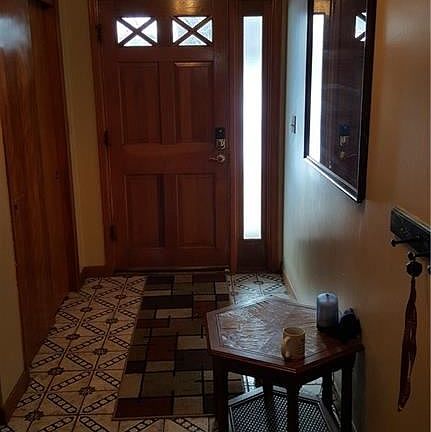 2nd image of 501 Oakridge Dr