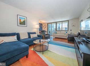1919 Chestnut St APT 2703, Philadelphia, PA