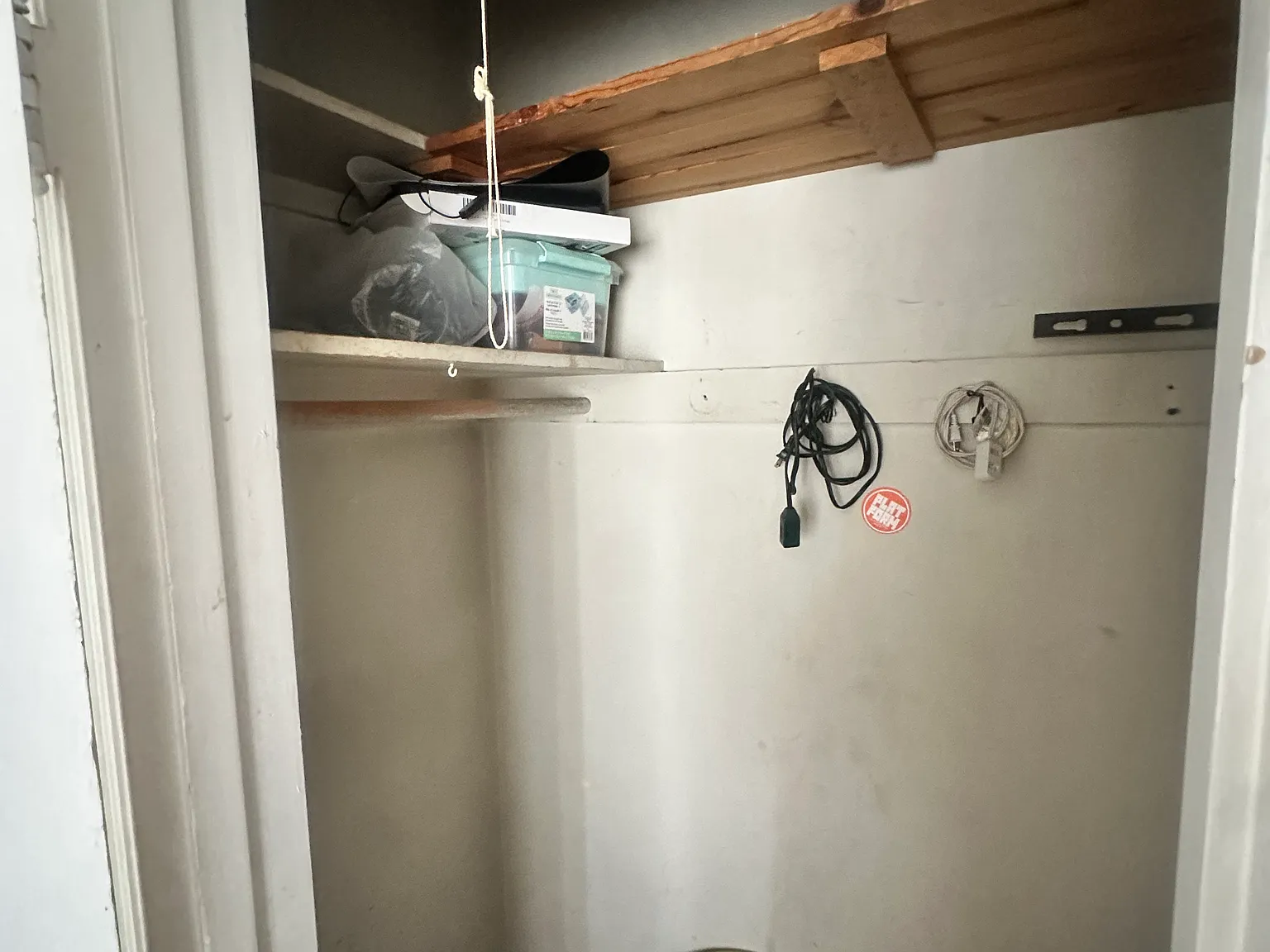 4 bed, $900 — Photo 3
