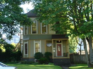 608B N I St #B, Tacoma, WA 98403