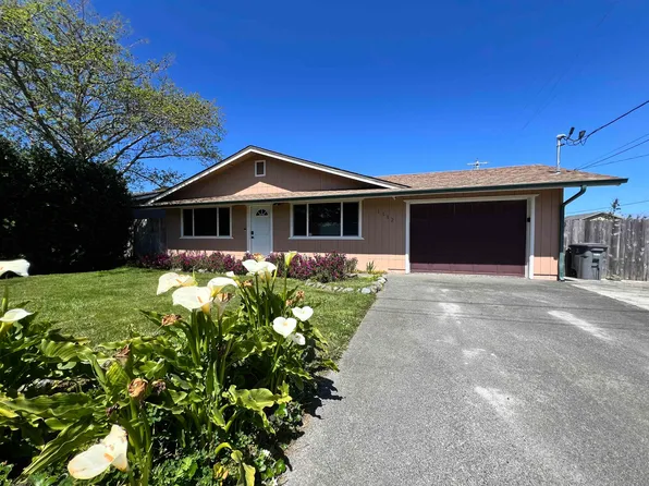 1112 Seville Ave, Crescent City, CA 95531