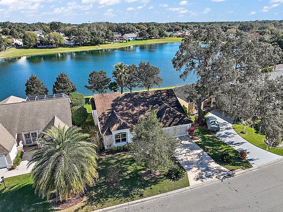 2nd image of 403 Del Mar Dr