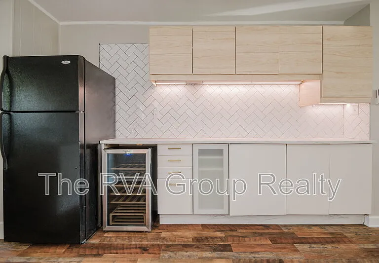 1230 Wallace St — Photo 17
