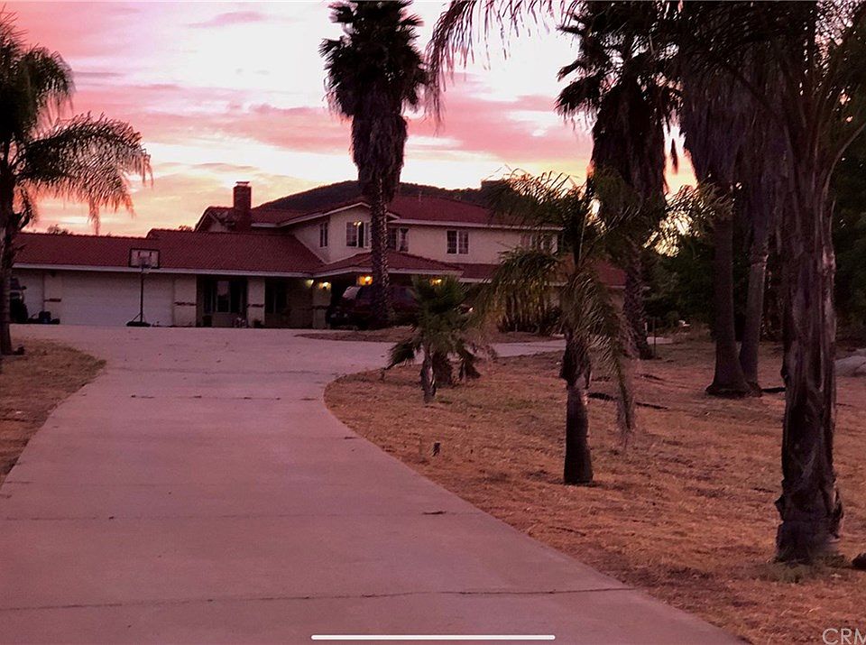1st image of 39551 Calle De Companero