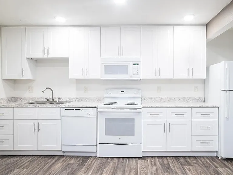 The Grove Apartments — Photo 5