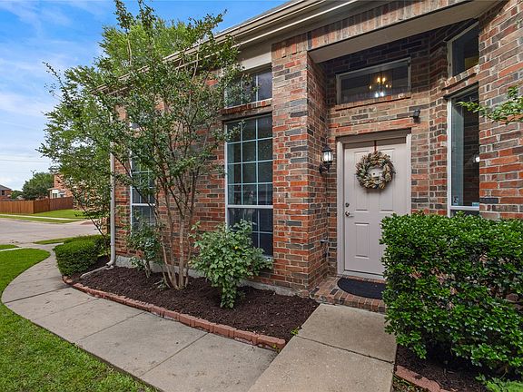 4th image of 11393 Chaucer Dr