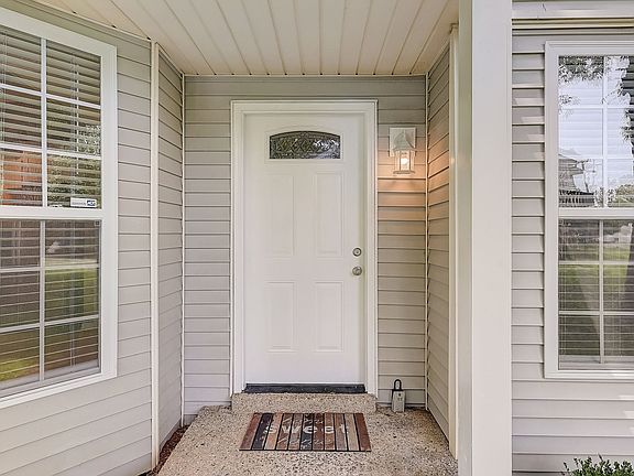 3rd image of 3070 Casa Dr