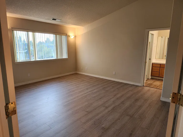 15825 SW Kittiwake Ct — Photo 17