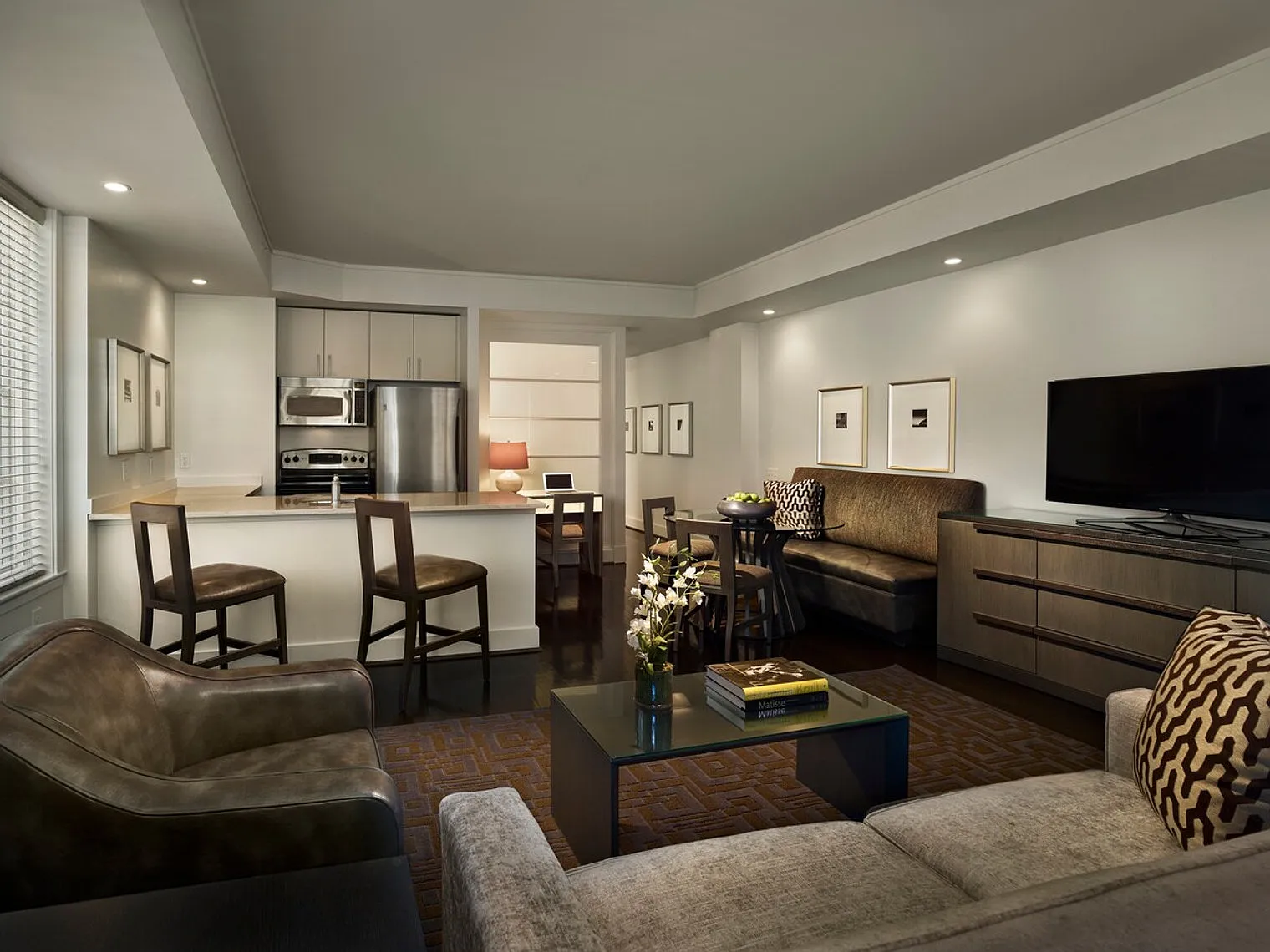 1 bed, 1.5 bath, $4,598 — Photo 2
