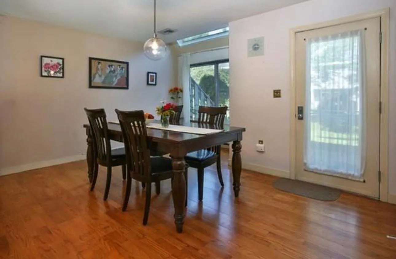 171 Swanton St — Photo 4