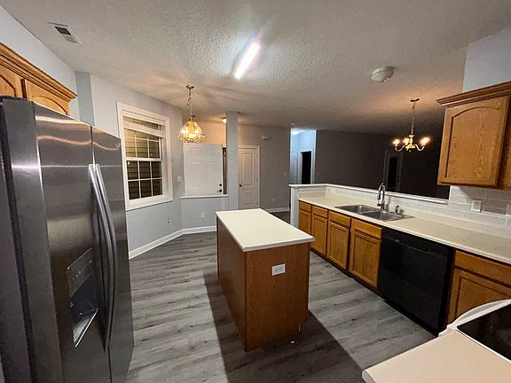 4th image of 5548 James Blair Dr