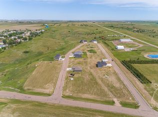1813 Blackstone Loop E, Beulah, ND 58523