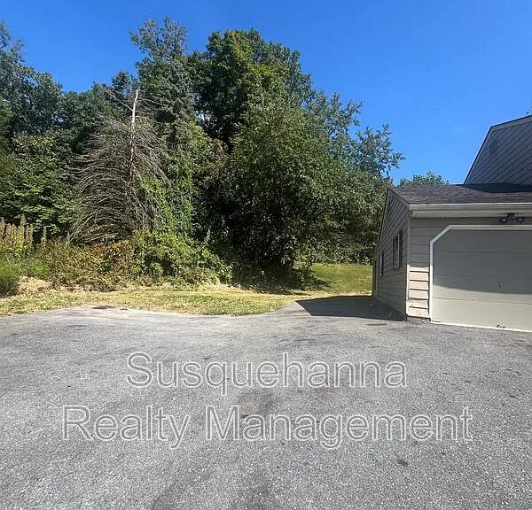 529 Stone Hill Rd — Photo 28