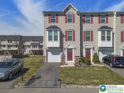 10 White Rose Ln Photo 1