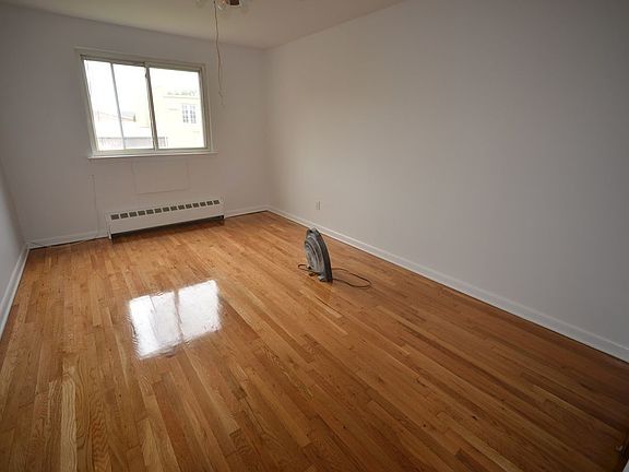 3rd image of 23-19 41st St #3G