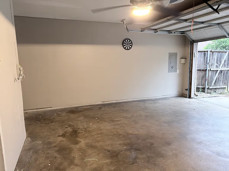 806 Burr Oak Dr — Photo 4