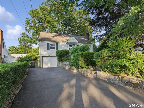 3rd image of 4 Eagle Road