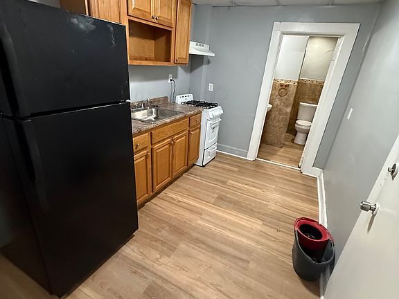 5th image of 39-41 Central Ave #1