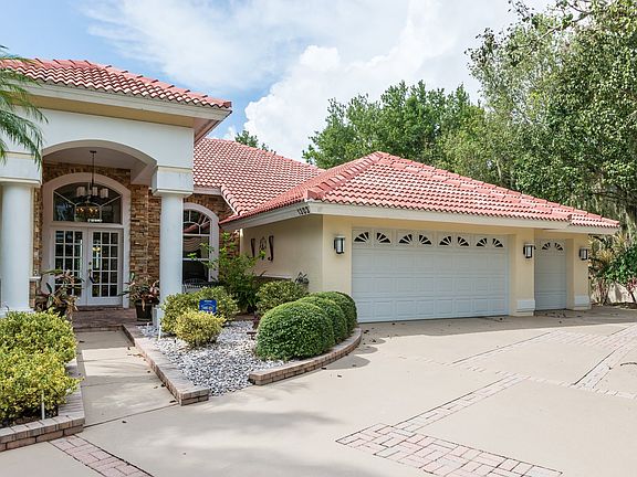 2nd image of 1303 Forestedge Blvd