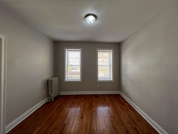 3rd image of 1062 Westside Ave #24E