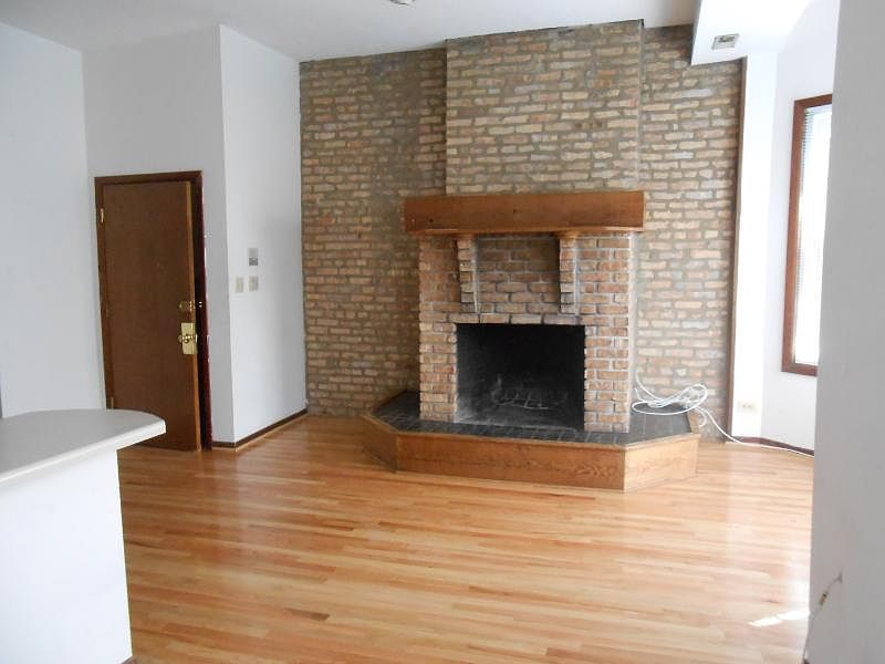 1st image of 2525 N Lincoln Ave Ste 1