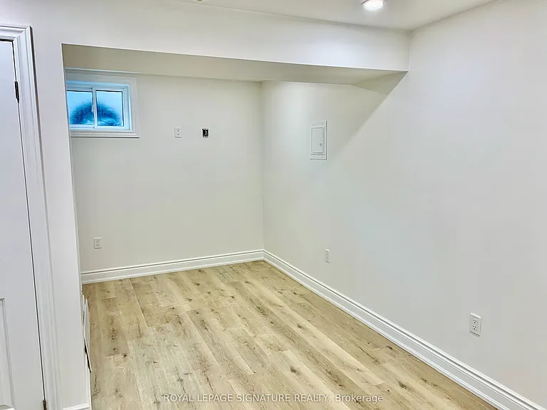 977 Glencairn Ave #4 — Photo 6