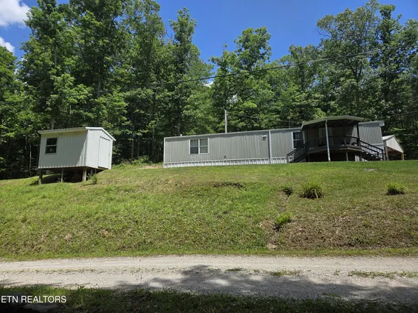 670 Oral Dr, Helenwood, TN 37755