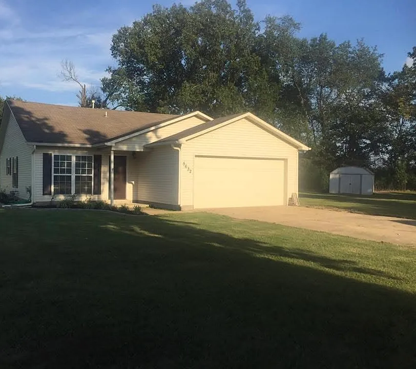 3 bed, 1500 sqft, $1,800 — Photo 2