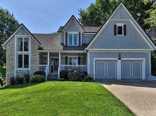 105 NE Edgewater Dr, Lees Summit, MO 64064