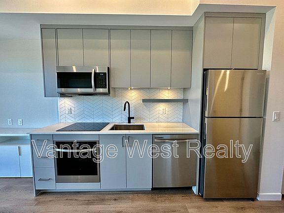2nd image of 1301 Belaire Ave #616