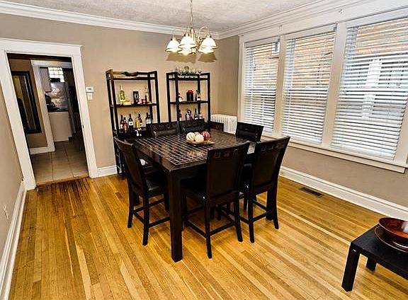 5th image of 7135 Amherst Ave