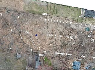 23 Lakeside Dr, New Windsor, NY 12553