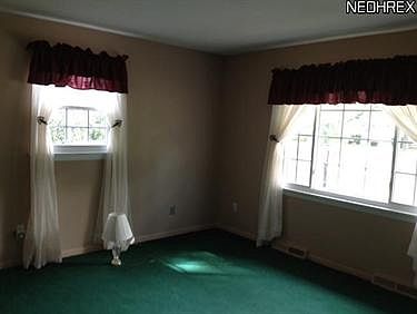 2nd image of 714 Clemens Ave