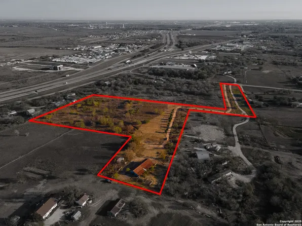 250 Spur Trl LOT 6, Seguin, TX 78155