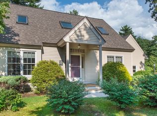 28 Stratham Grn, Stratham, NH 03885