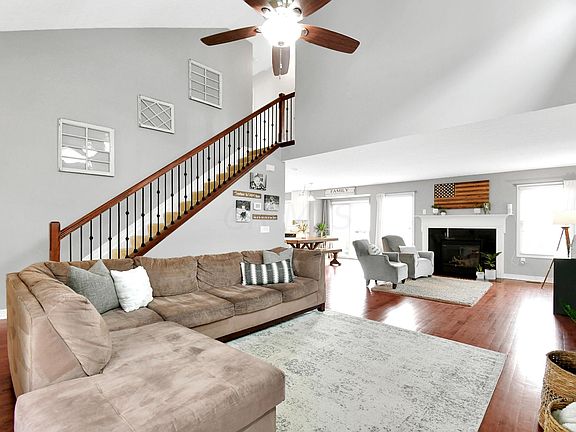 4th image of 806 Bent Oak Dr