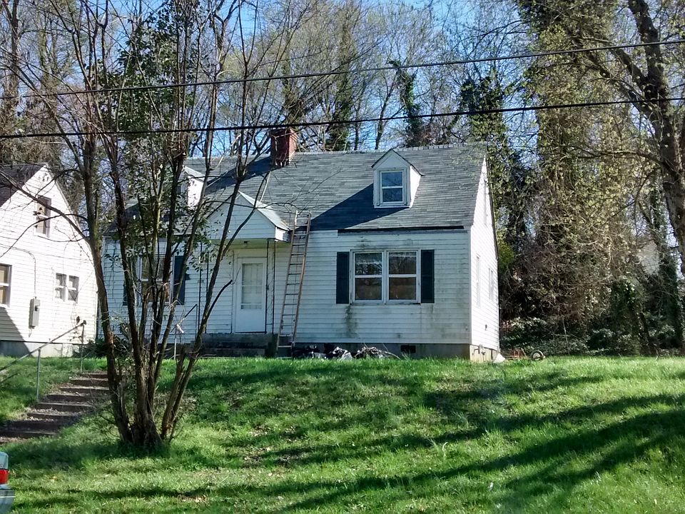 1st image of 217 Dudley St