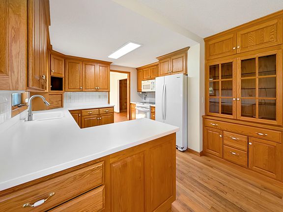 3rd image of 5920 Wisconsin Cir