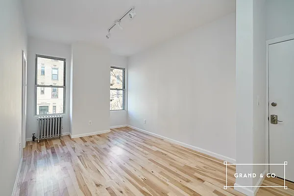 Rented by Grand & Co. | media 16