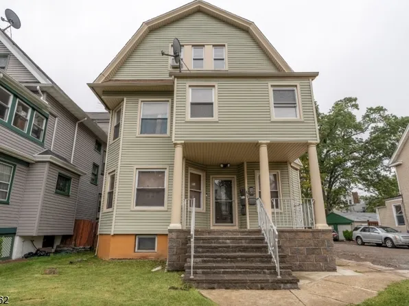 51 Eppirt St, East Orange City, NJ 07018
