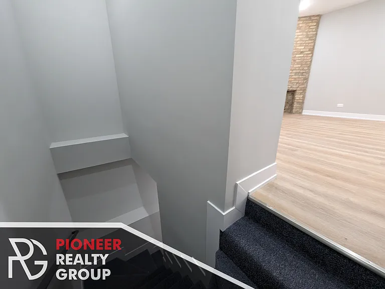 440 W Belden Ave #428-17 — Photo 8