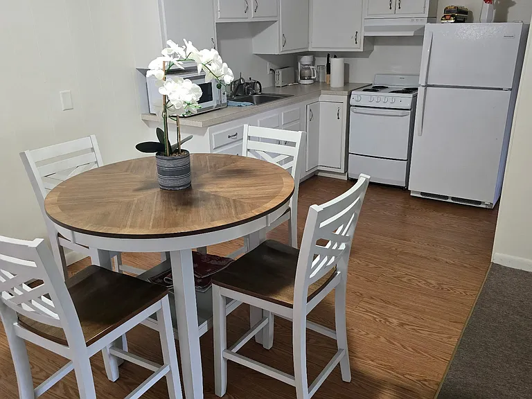 205 Brayton Ave #6 — Photo 9