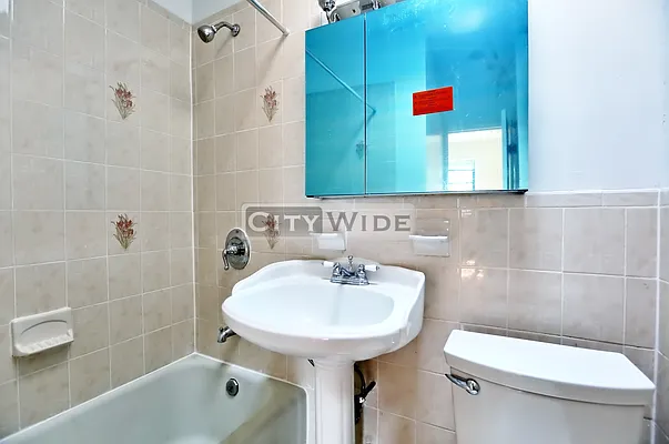 Rented by City Wide Apartments | media 3