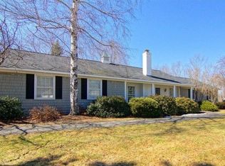 19 Juniper Rd, North Hampton, NH 03862