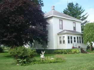 446 W Koplin Ave, Cissna Park, IL 60924